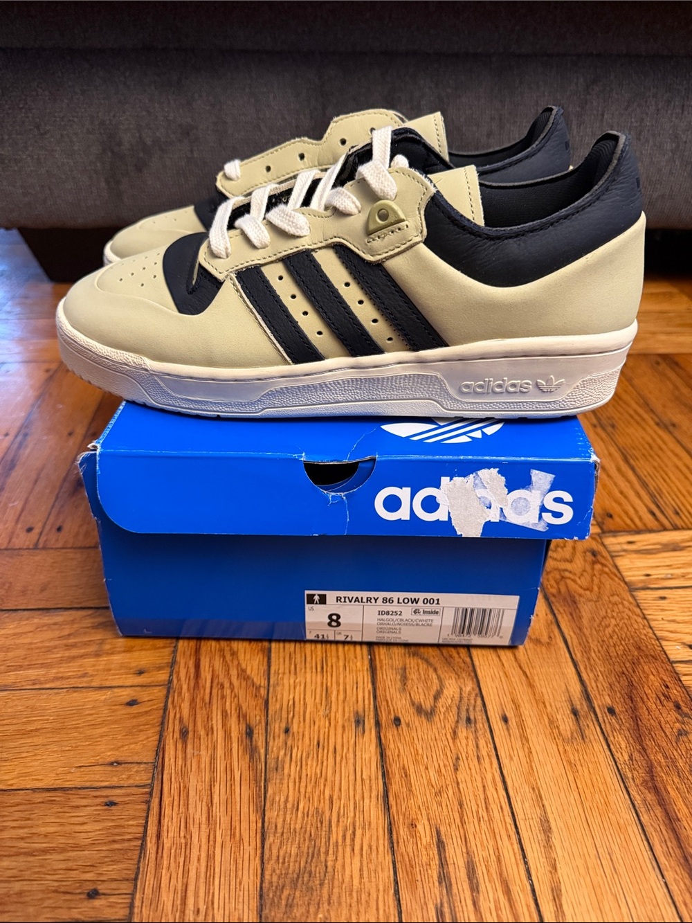 adidas Rivalry 86 Low Sneakers in Beige and Black